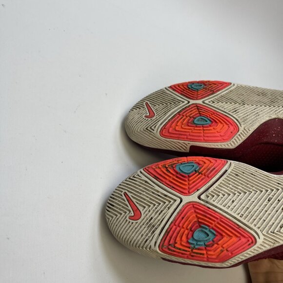 Nike Kyrie 3 Team Red / Hot Punch 2016 Basketball Shoes 859466-681 Size 6.5Y - Picture 6 of 16